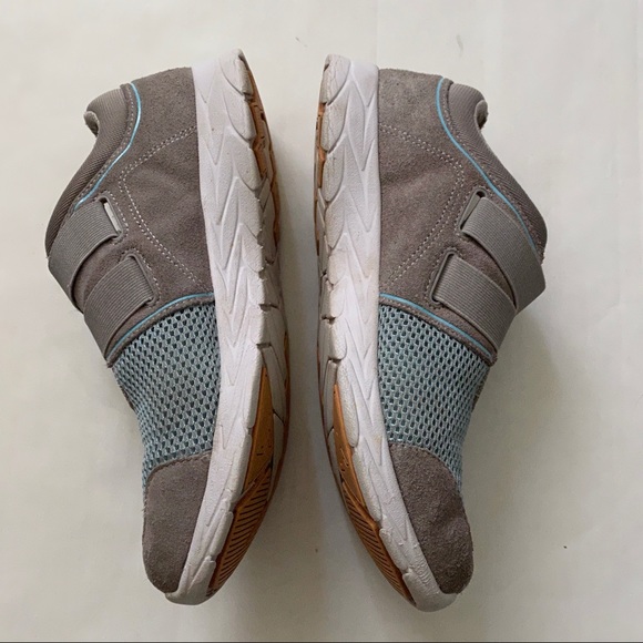 Vionic Ema Suede & Mesh Adjustable Sneakers 8 - Picture 3 of 11